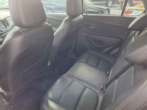 Imagen 10 de 11 de Chevrolet Trax 2019 5p Premier L4/1.8 Aut