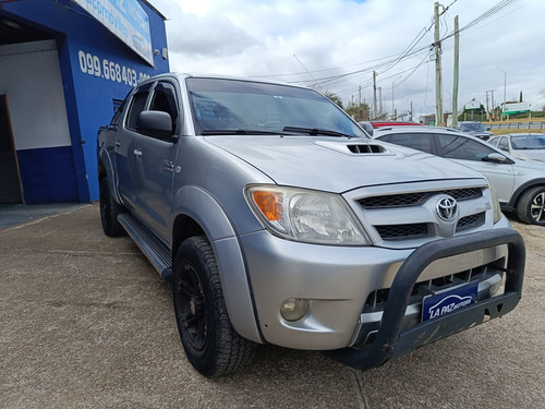 Toyota Hilux 3.0 doble cabina 4x2 srv diesel