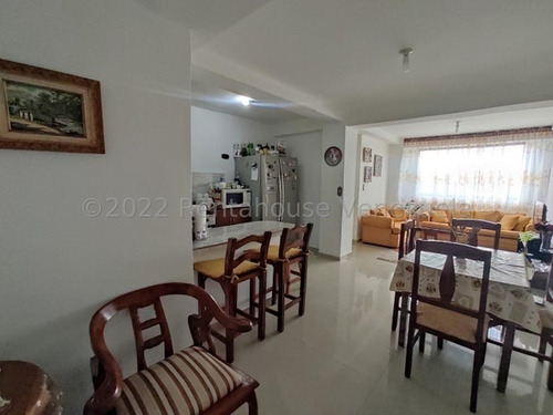 Imagen 4 de 15 de Apartamento En Venta En Turmero Urbanizacion Las Carolinas 23-3134 Wjo