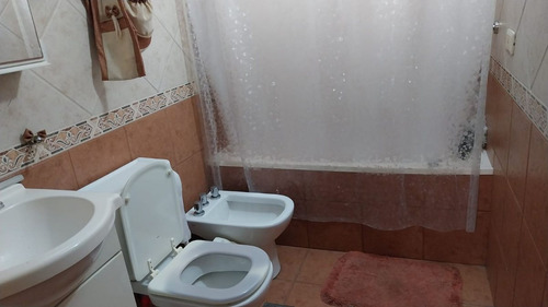 Casa 4 Ambientes Con Quincho Parrilla Y Jardin