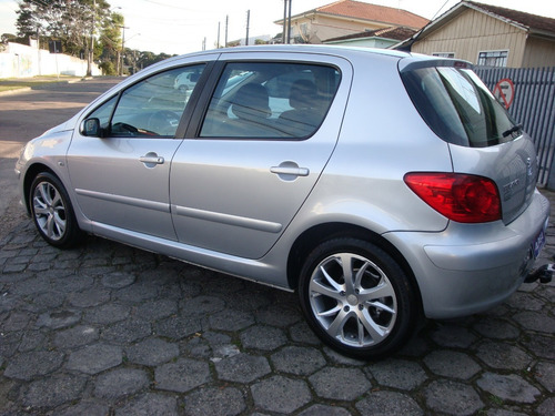 Peugeot 307 1.6 Presence Flex 5p