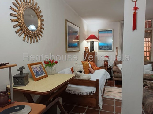 Leandro Manzano Casa En Venta, Santa Ines Mls #25-8929 As