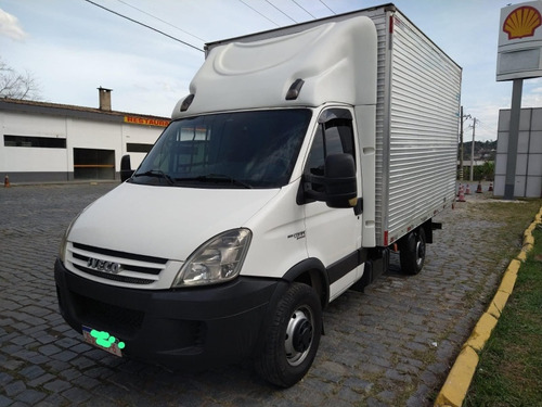 Iveco Daily Chasis 3.0 35S14 3750 Cab. Simples 2P