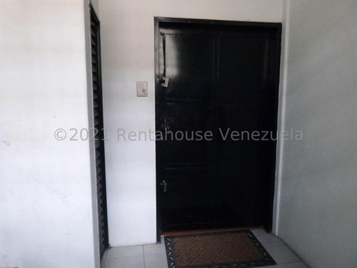 Imagen 9 de 10 de Baruta La Naya Alquiler Local Galpon 21-27512