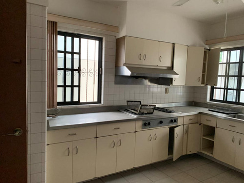 Terreno En Venta Con Casa Para Remodelar O Tirar