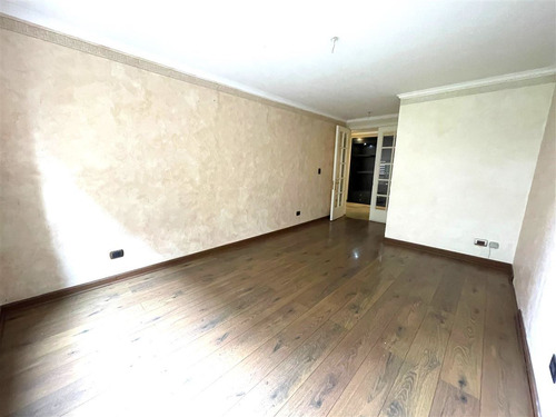 Departamento En Arriendo De 3 Dorm. 2 Estac. En Las Condes