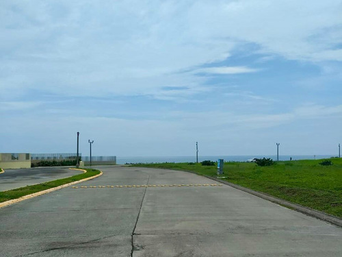 Terreno En Venta En Veracruz, Fracc. Lomas Del Sol En La Riviera Veracruzana.