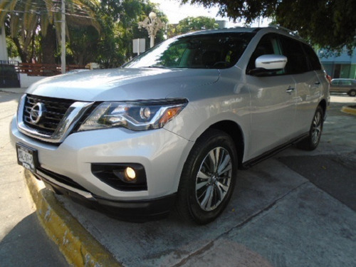 Nissan Pathfinder Advance 2017 Unico Dueño