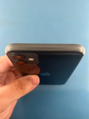 Apple Iphone 11 (64 Gb) - Preto (aparelho Com Detalhe