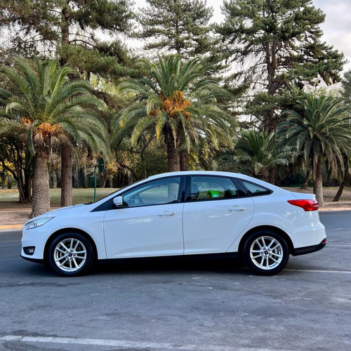 Imagen 2 de 10 de Ford Focus Iii 1.6 S Mt 4ptas. (l16)