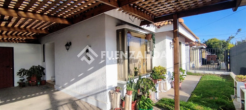 Casa Arriendo Av Guillermo Ulriksen De 4 Dorm. En La Serena