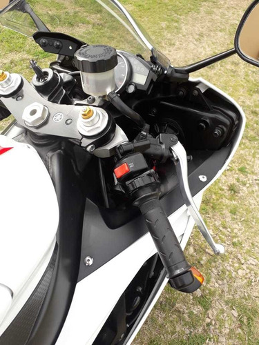 Imagen 13 de 14 de Yamaha R6