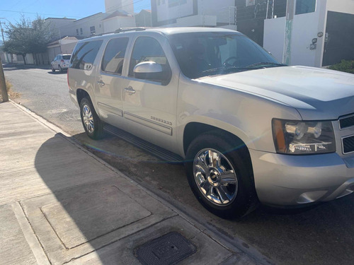 Imagen 3 de 5 de Chevrolet Suburban 2010 C Piel Aa Dvd At