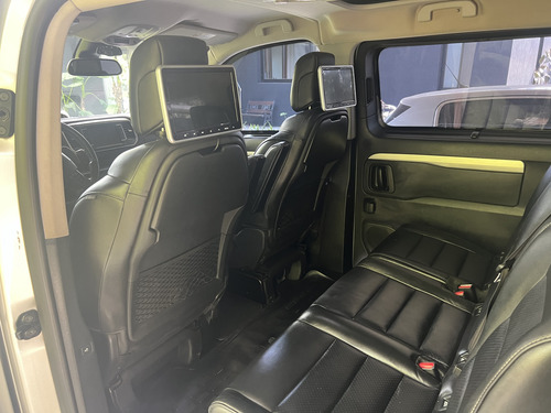 Peugeot Traveller Blindada Rb2