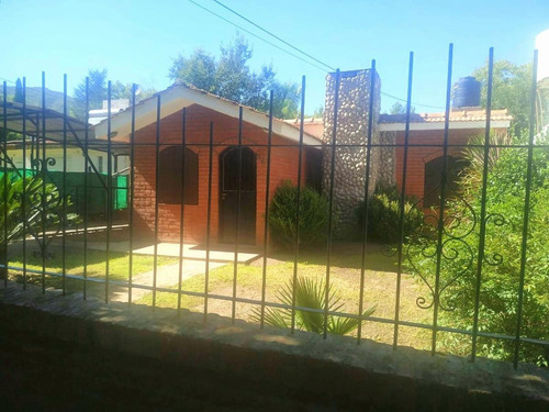 Imagen 22 de 28 de 2 Casas Independientes En Un Terreno Con Piscina, La Falda