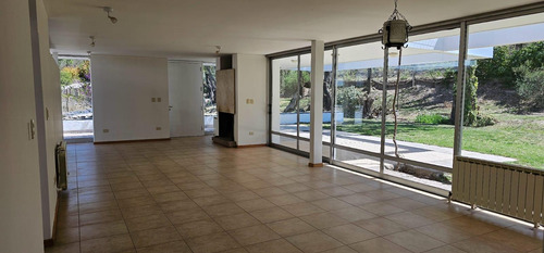 Excelente Casa En Barrio Privado