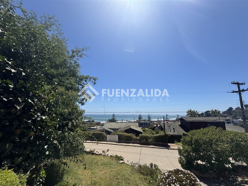 Oportunidad! Vista Al Mar, Excelente Ubicación, 2 Casas.