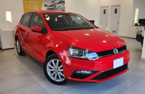 Volkswagen Polo 5p Comfortline Plus L4/1.6 Aut