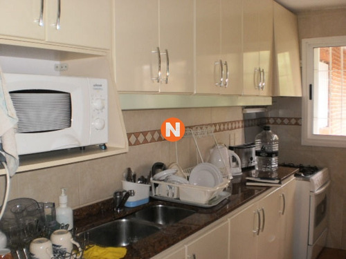 Casa En Venta Y Alquiler, Mansa, Punta Del Este, 4 Dormitorios.- Ref: 208035