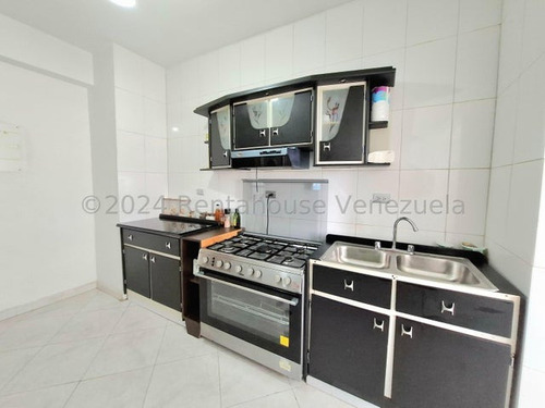 Venta Apartamento Resid Greco Urb San Jacinto Con Plata Electrica 24-28825 Gjg