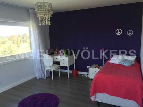 Imagen 8 de 13 de Moderna Casa En Barrio Privado