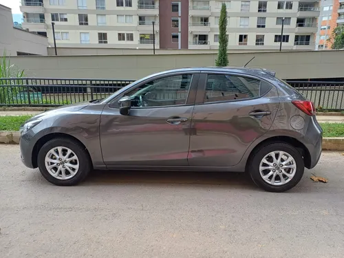 Mazda 2 1.5 turing
