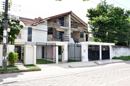 Imagen 1 de 30 de Bonita Residencia