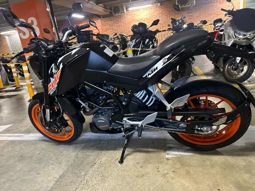 Se Vende Ktm Duke 200, Modelo 2021, 22.000kms Originales Úni