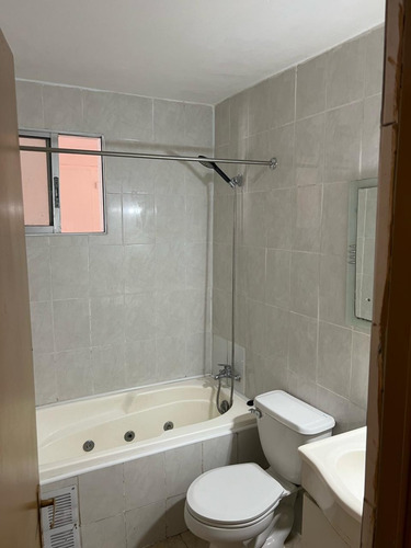 Casa 4d - 2b En Tranquilo Sector Residencial