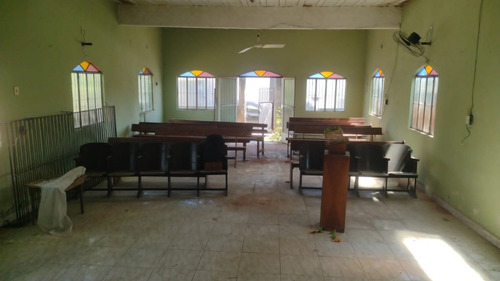 Terreno Com Templo Evangélico Na Rua Eros Em Queimados