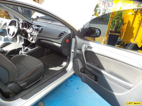 Imagen 10 de 25 de Kia Cerato Koup