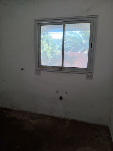 Imagen 5 de 15 de Galpón En Venta- Super Precio