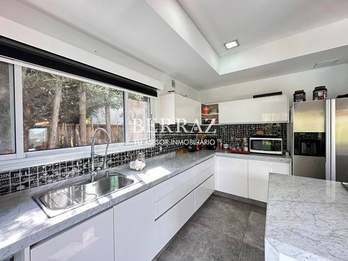 Casa En Venta En Barrio Cabos Del Lago Nordelta Tigre Lote De 1200 M2