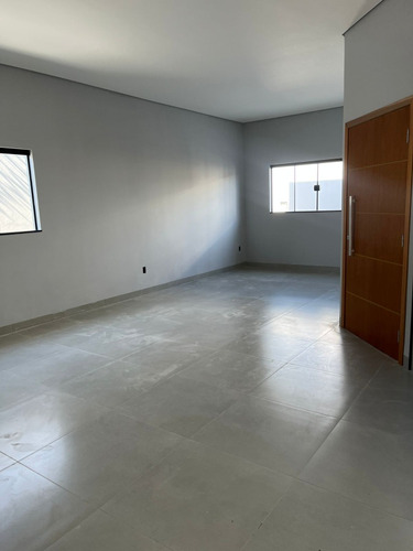 Casa Com 3 Quartos E Suite