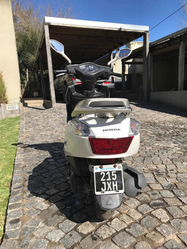 Imagen 3 de 9 de Honda Elite
