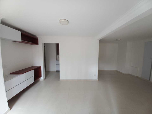 Apartamento En Venta En Pereira Sector Pinares / Cod: 6070476 (48835).