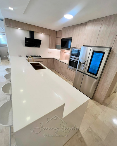 Maracay Venta Apartamento 115mts. Urb. Base Aragua Al Lado C.c. Unicentro, Resd. San Gabriel 2, Aragua