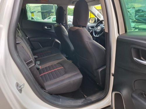 Fiat Toro 2.4 16v Freedom Flex 4x2 Aut. 4p