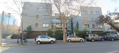 Departamento En Arriendo De 2 Dorm. En Providencia