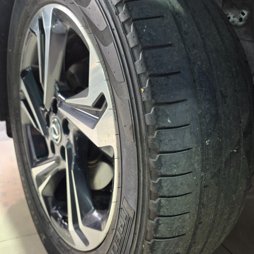 Dongfeng Ax7