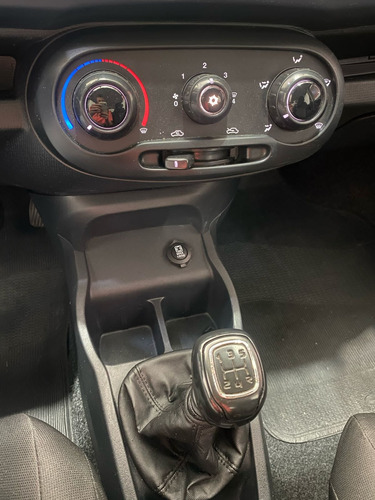 Fiat Uno 1.0 Attractive Flex 5p