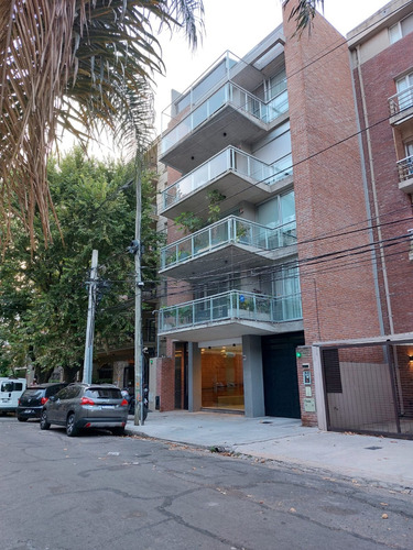 Excelente Piso De 3/4 Ambientes Con Balcon , Cochera Y Terraza Propia A Una Cuadra De Estacion Florida Mitre