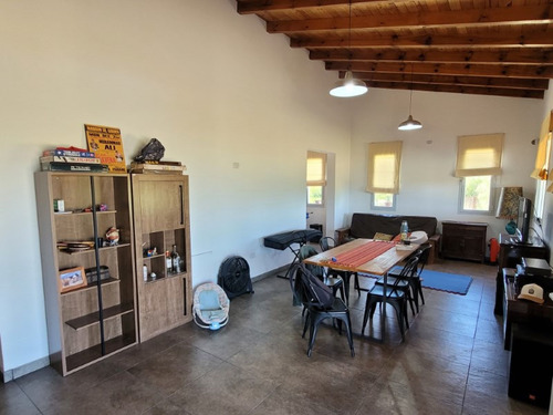 Imagen 7 de 25 de Alquiler Temporario - Casa Quinta Con Jardín Parquizado De 2000m2 - Minuanes Barrio Abadia