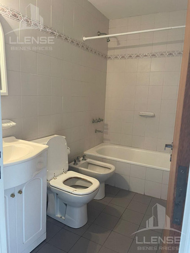 Departamento 4 Ambientes Con Cochera En Venta - Alquilado Hasta Enero 2027 - Torres De Fierro - Bernal
