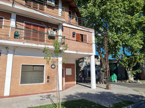 Local En Alquiler En Esquina Barrio Echesortu San Luis Y Pascual Rosas