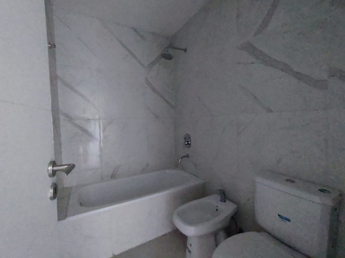 Imagen 16 de 20 de Venta De Departamento En Vivo Tortuguitas - Garin