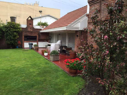 Imagen 1 de 4 de Chalet En Venta En Villa Dominico