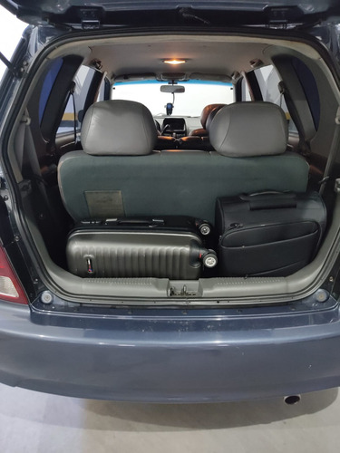 Kia Carens 1.8 16v Ls Aut. 5p Automática
