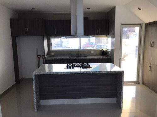 Imagen 5 de 25 de Casa En Venta En Lomas De Angelopolis Puebla