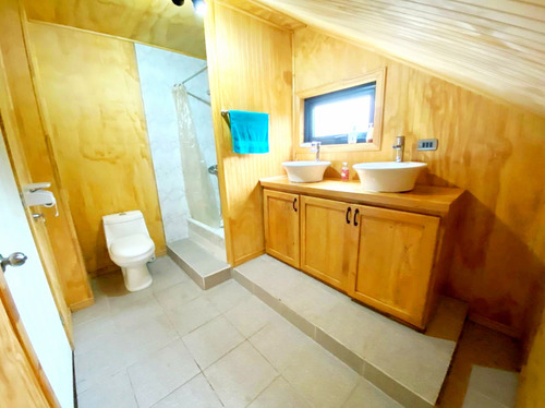 Terreno 3 Hectáreas Con Casa De 325m2 Y Bodegas En Dalcahue